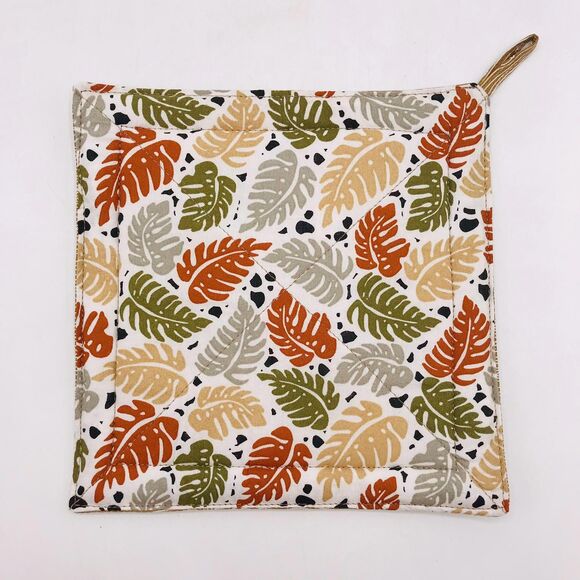 Set of 2 Square Potholders, Monstera Plant, 2 Piece Baking Gift Set 7x7 Inches - Picture 6 of 8